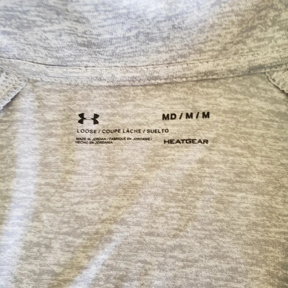 *UNDER ARMOUR,  Size M, 1/4 Zip, Heatgear, light silver grey - Picture 5 of 6